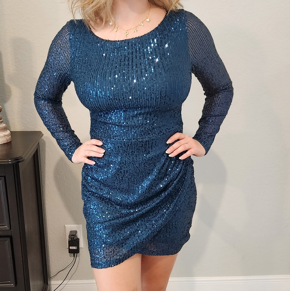 Elegant Blue Sequin Dress